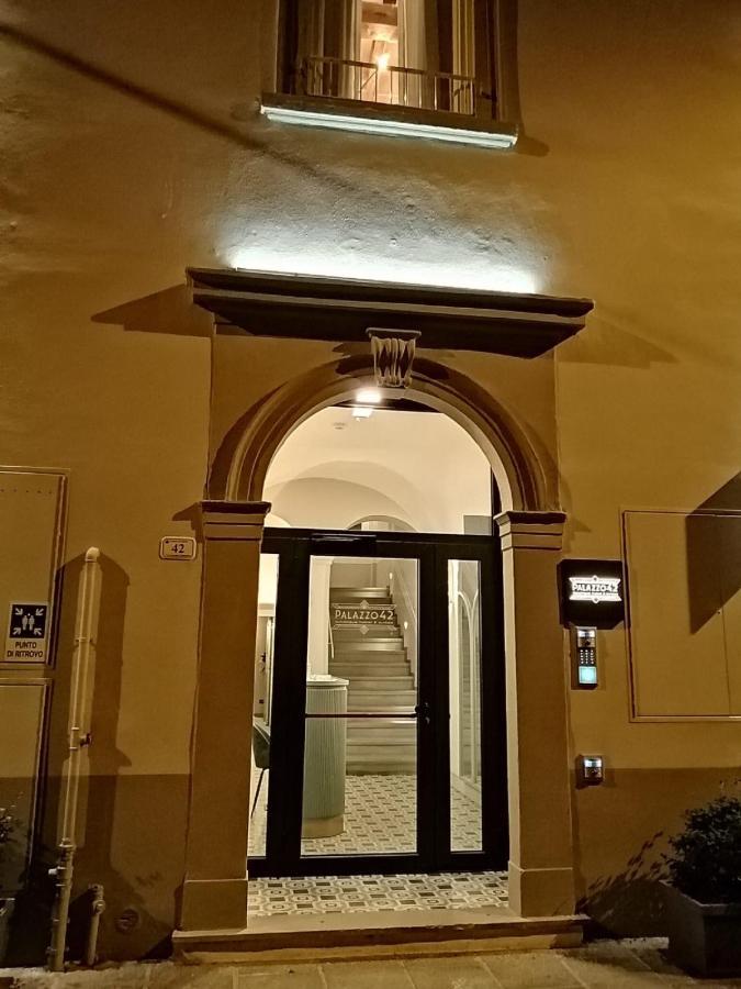 Palazzo 42 - Boutique Hotel & Suites Pistoia Kültér fotó